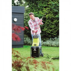 Ryobi broyeur de végétaux électrique 2500 Watts RSH2545B